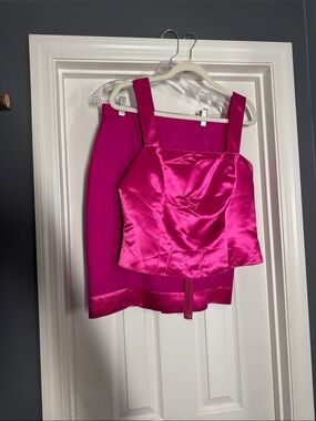 Women’s Pink Satin-Trim 2 pc Pencil Skirt and satin top